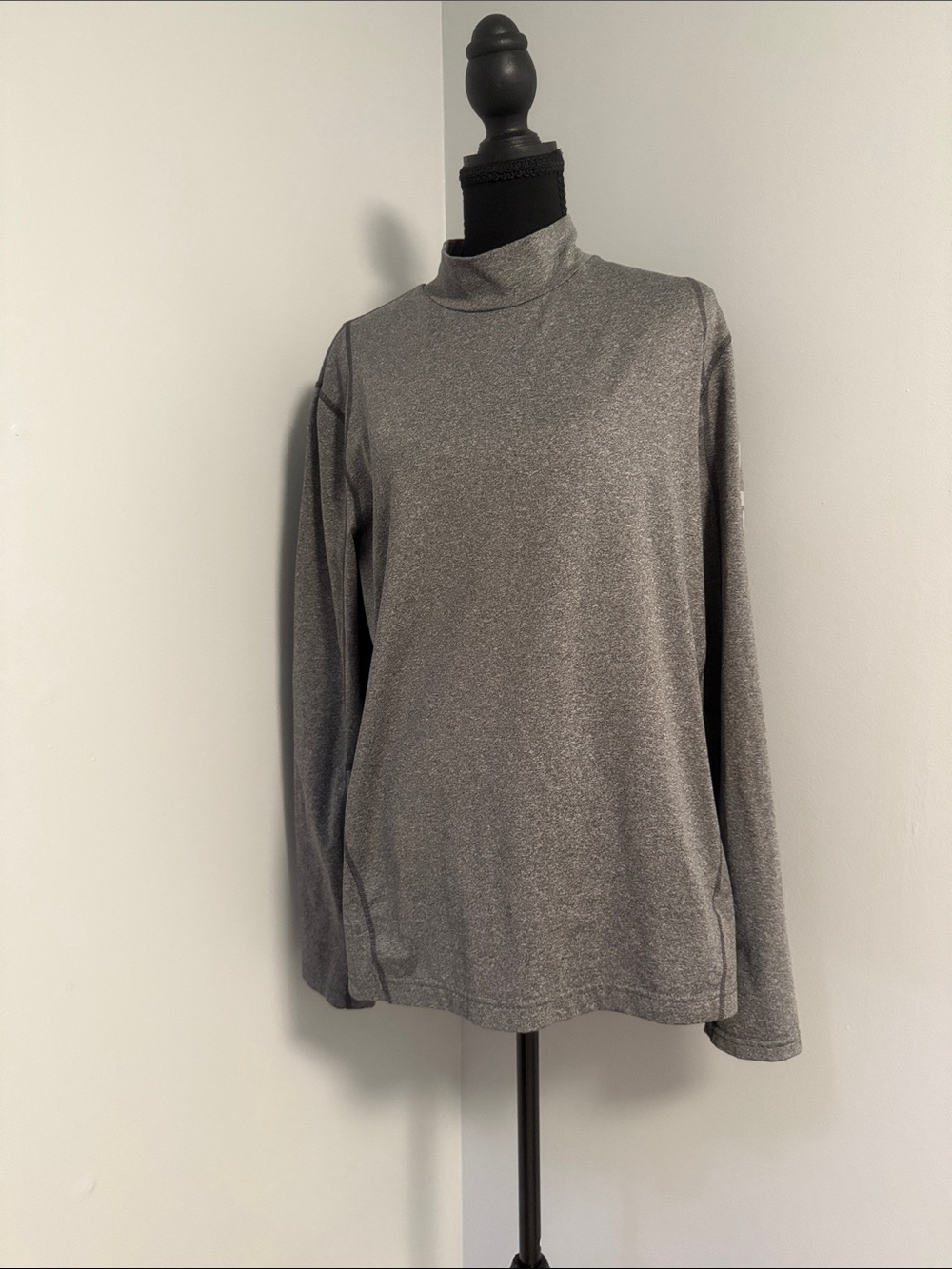 Reebok Gray Heather Performance Long Sleeve Top - Picture 1 of 3